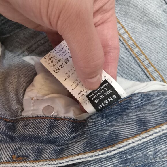 Shein Two pair of women's jeans Size large - Picture 3 of 7